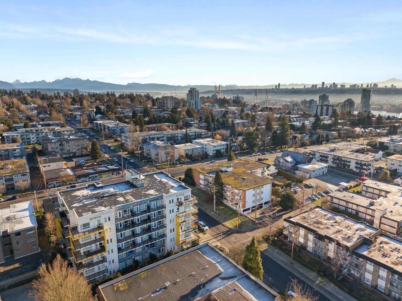 508-809 Fourth Ave