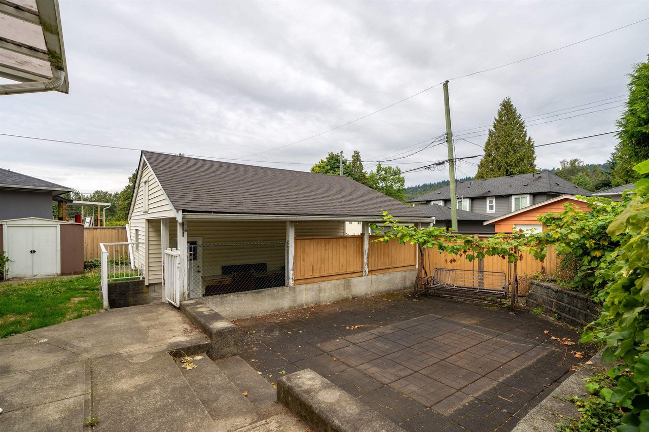 2915 Astor Dr