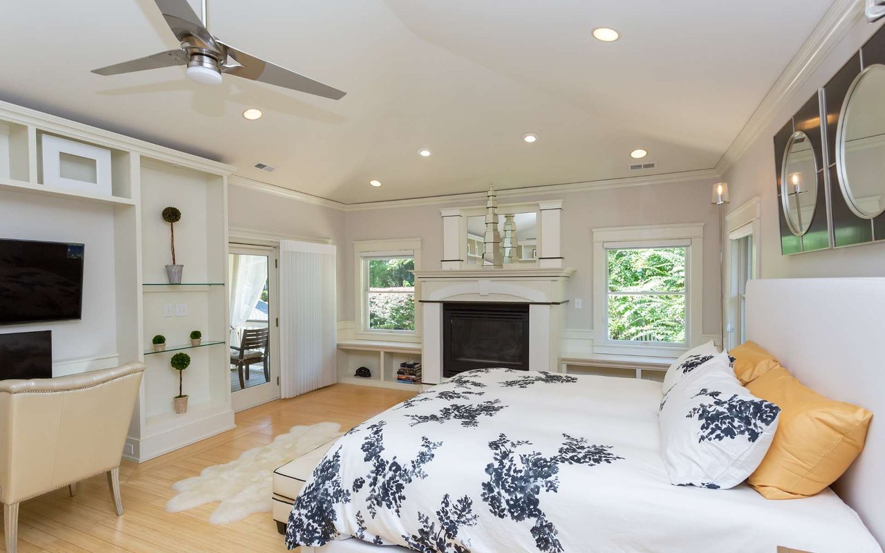 100 Arlen Park Dr
