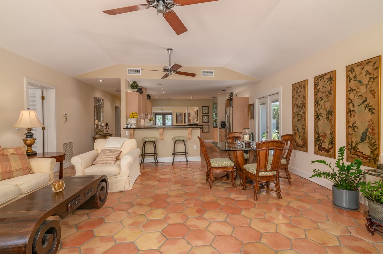 Prestigious Address in Lido Shores