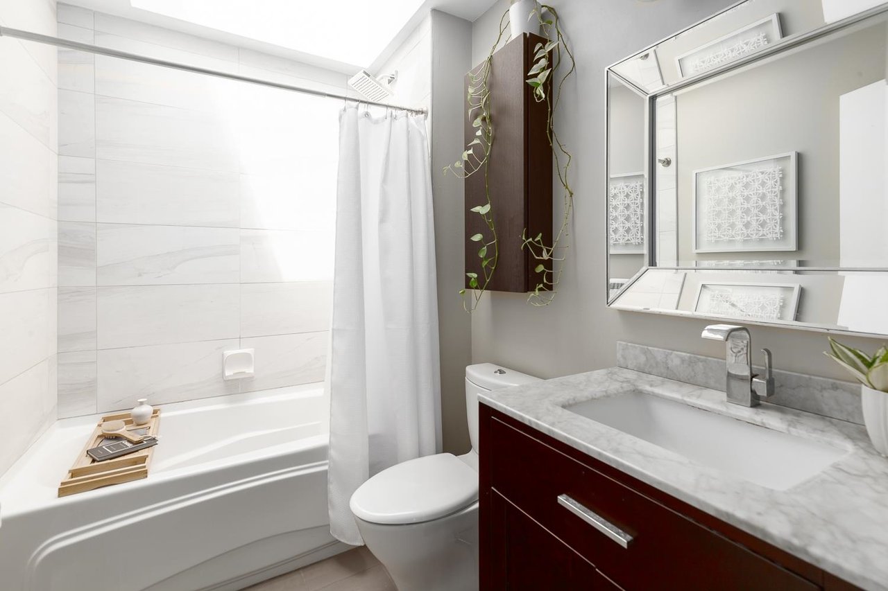 320-638 W 7th Avenue, Vancouver