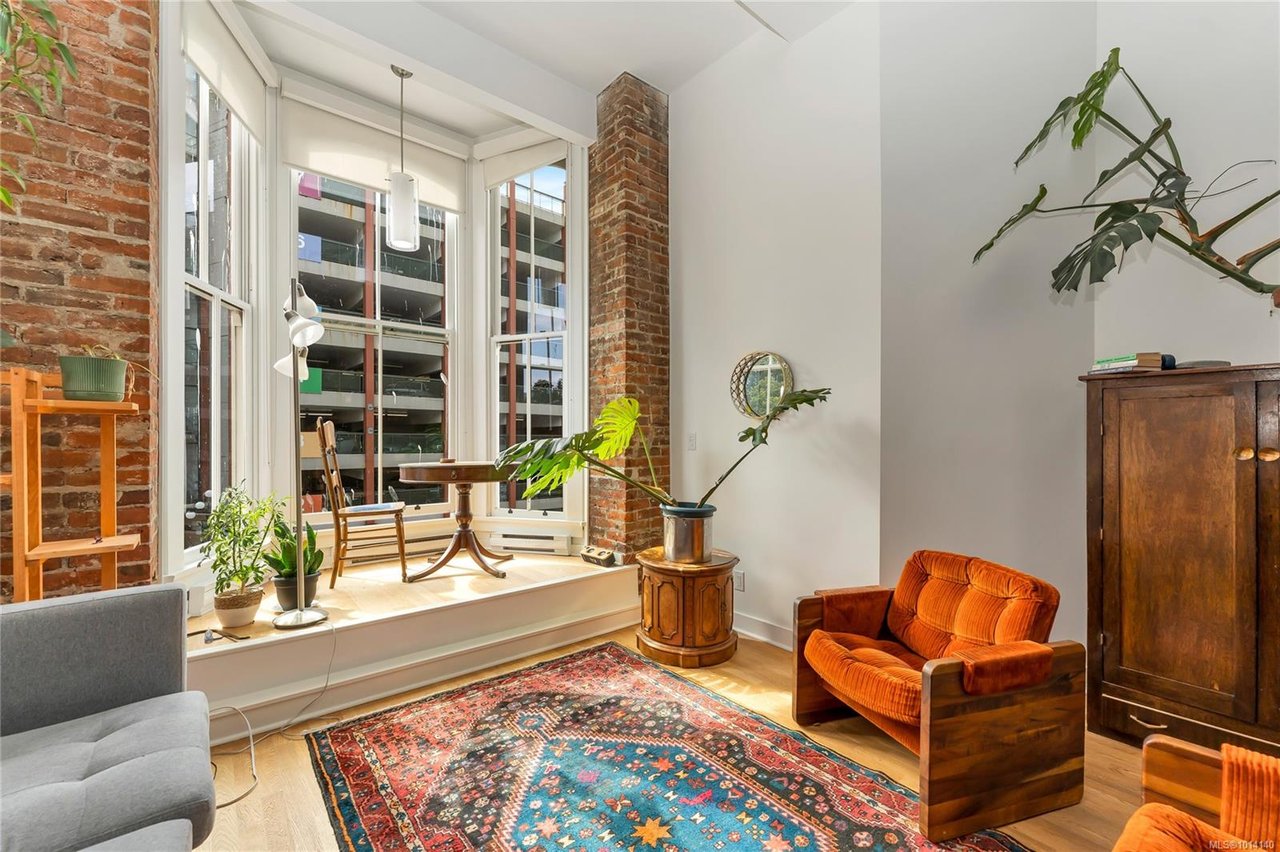 203-562 Yates St, Victoria