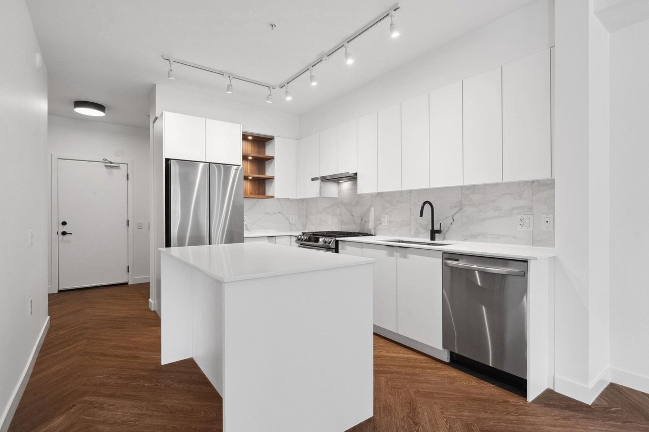223-3229 St Johns St