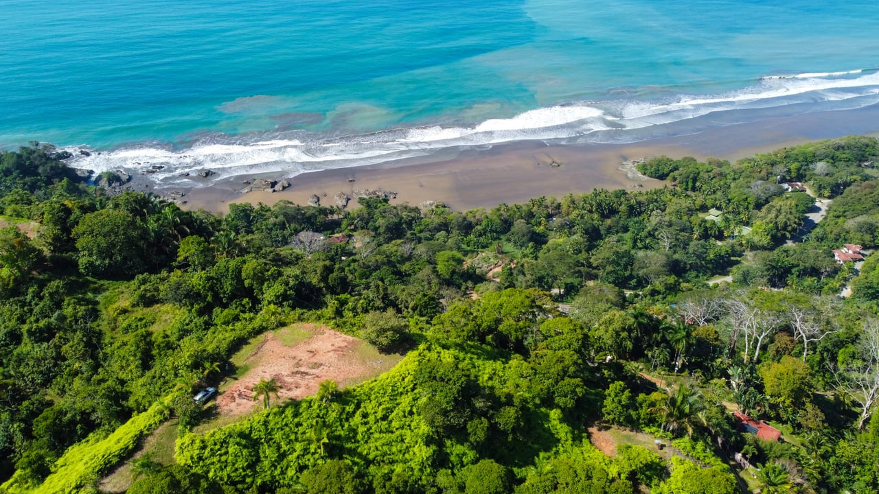 MANGO MANOR RIDGE PREMIER OCEAN VIEW PROPERTY IN DOMINICAL