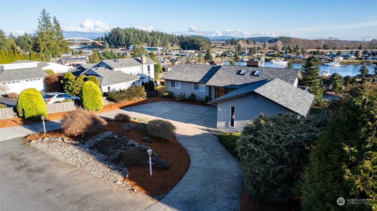 227 Skagit Wy