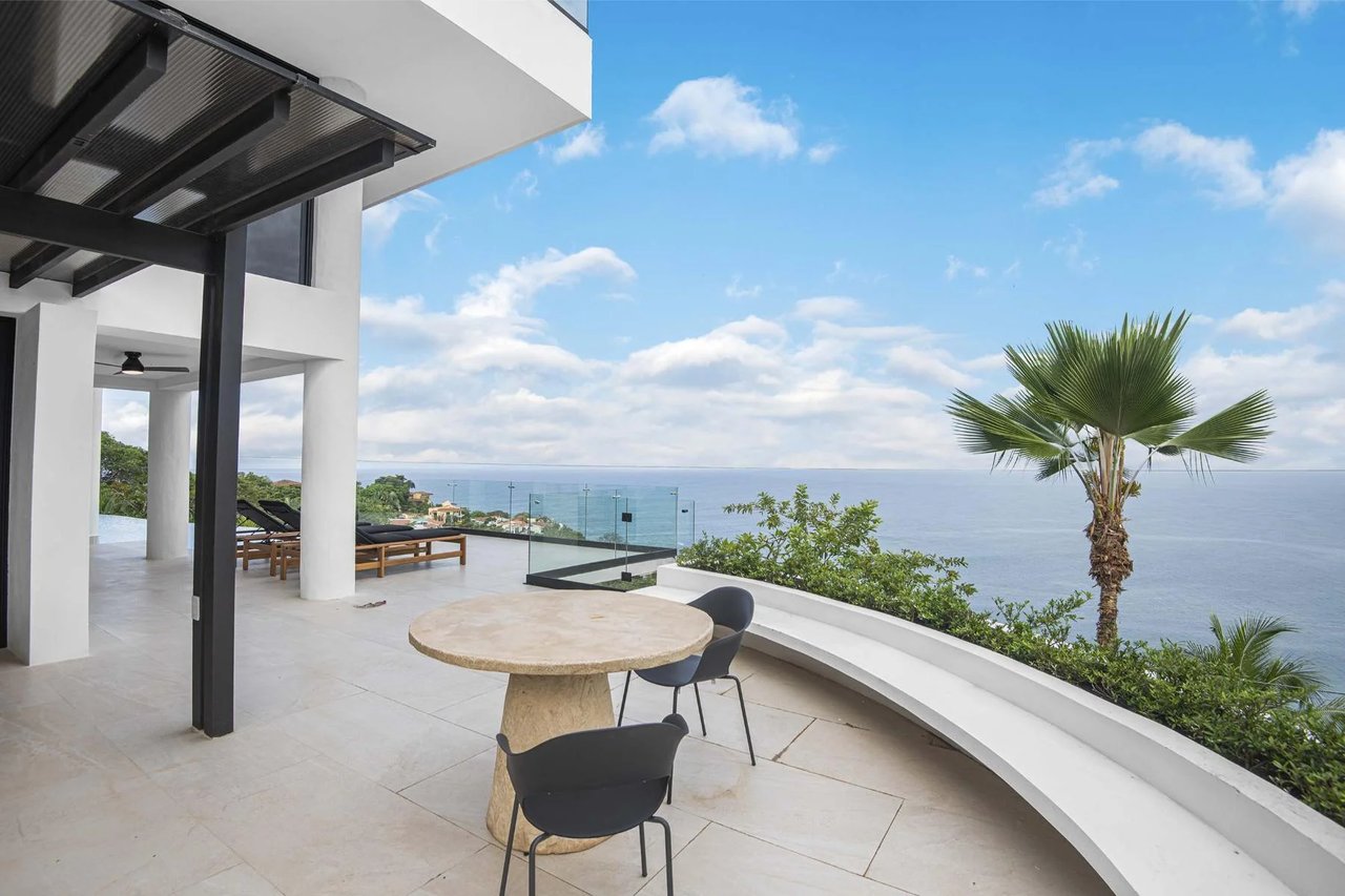 Cliffside Ocean View Estate, Jaco, Puntarenas