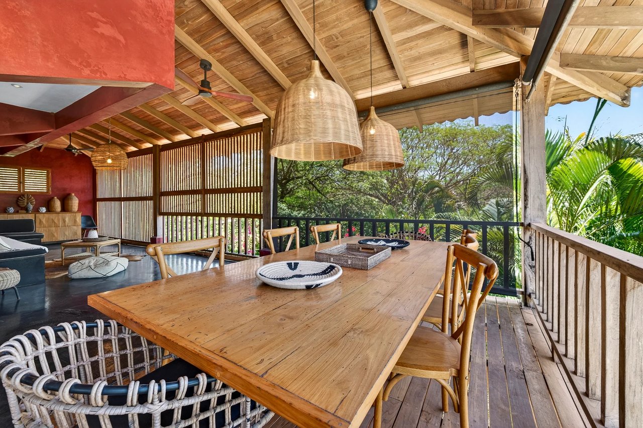Modern Home in Beachfront Gated Community, Tamarindo, Guanacaste