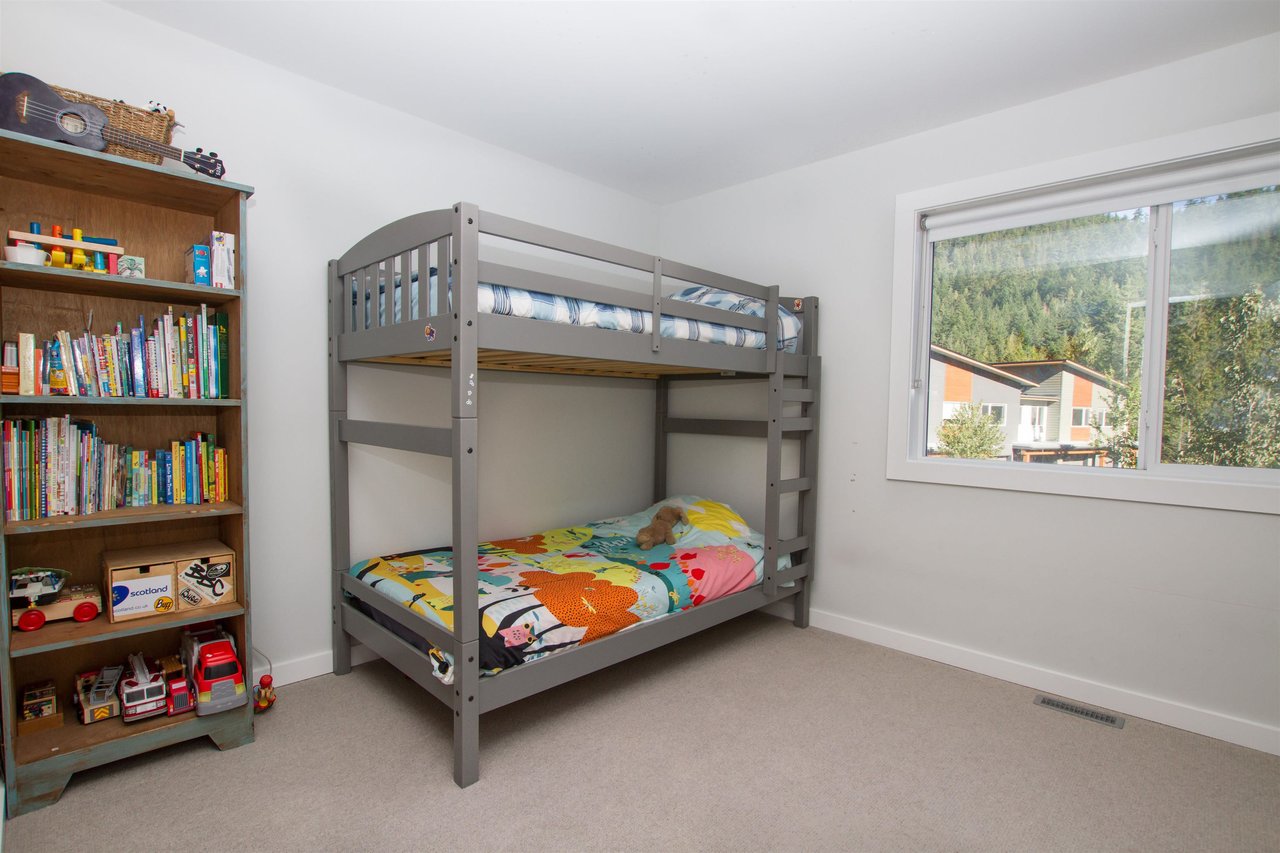 4-41333 Skyridge Pl