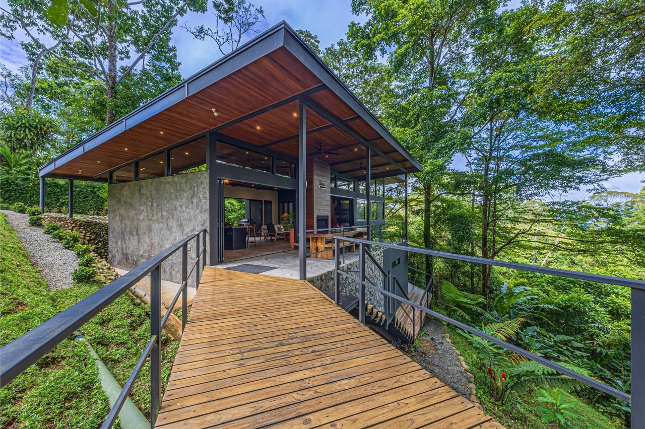 Luxury Jungle Retreat Villas, Perez Zeledon, San Jose