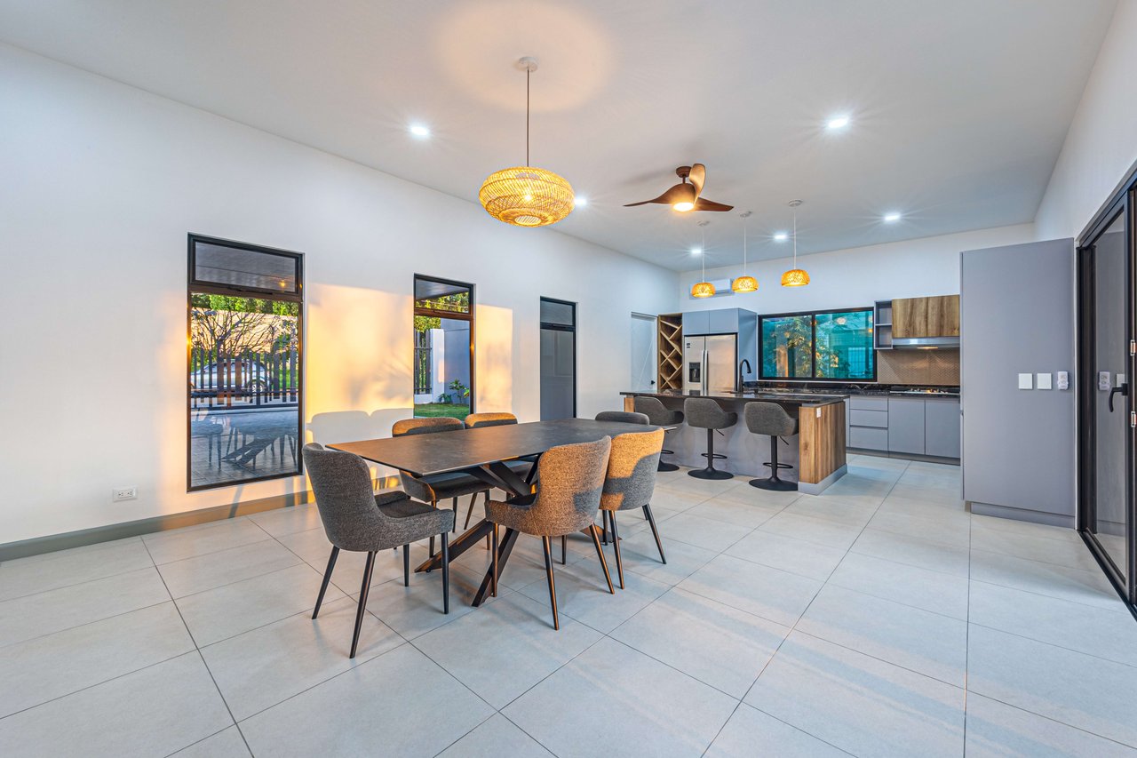 Casa Morfa: Brand New Home in Uvita's Premier Neighborhood