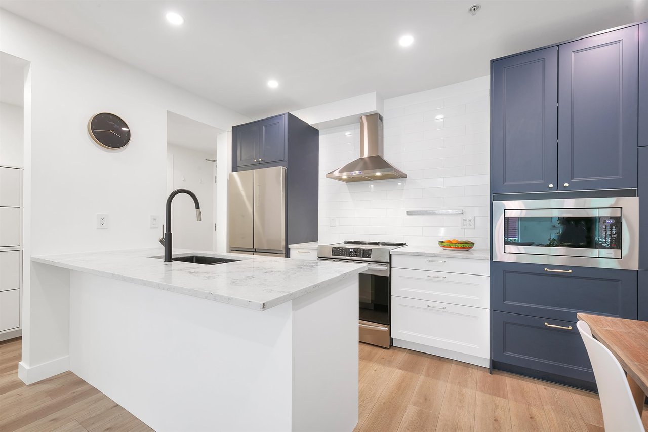102-1033 St. Georges Ave