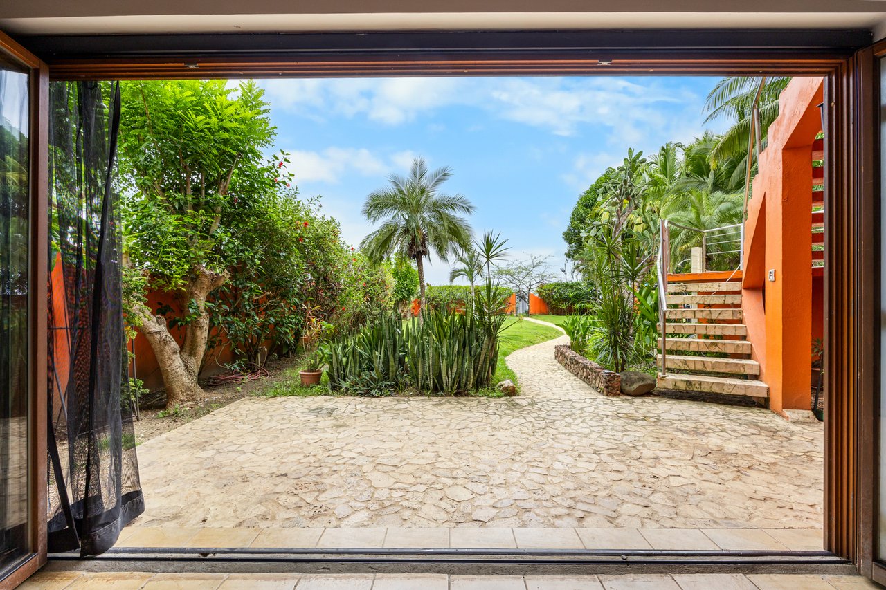 Titled Beachfront Luxury Estate, Flamingo, Guanacaste