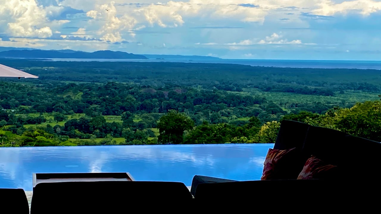 Modern Oceanview Infinity Pool Estate, Ojochal, Puntarenas
