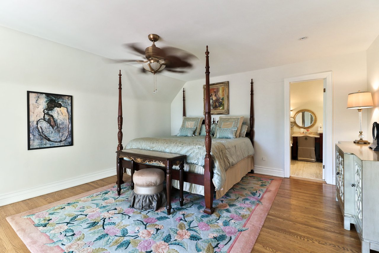 2200 Shardawn Mews