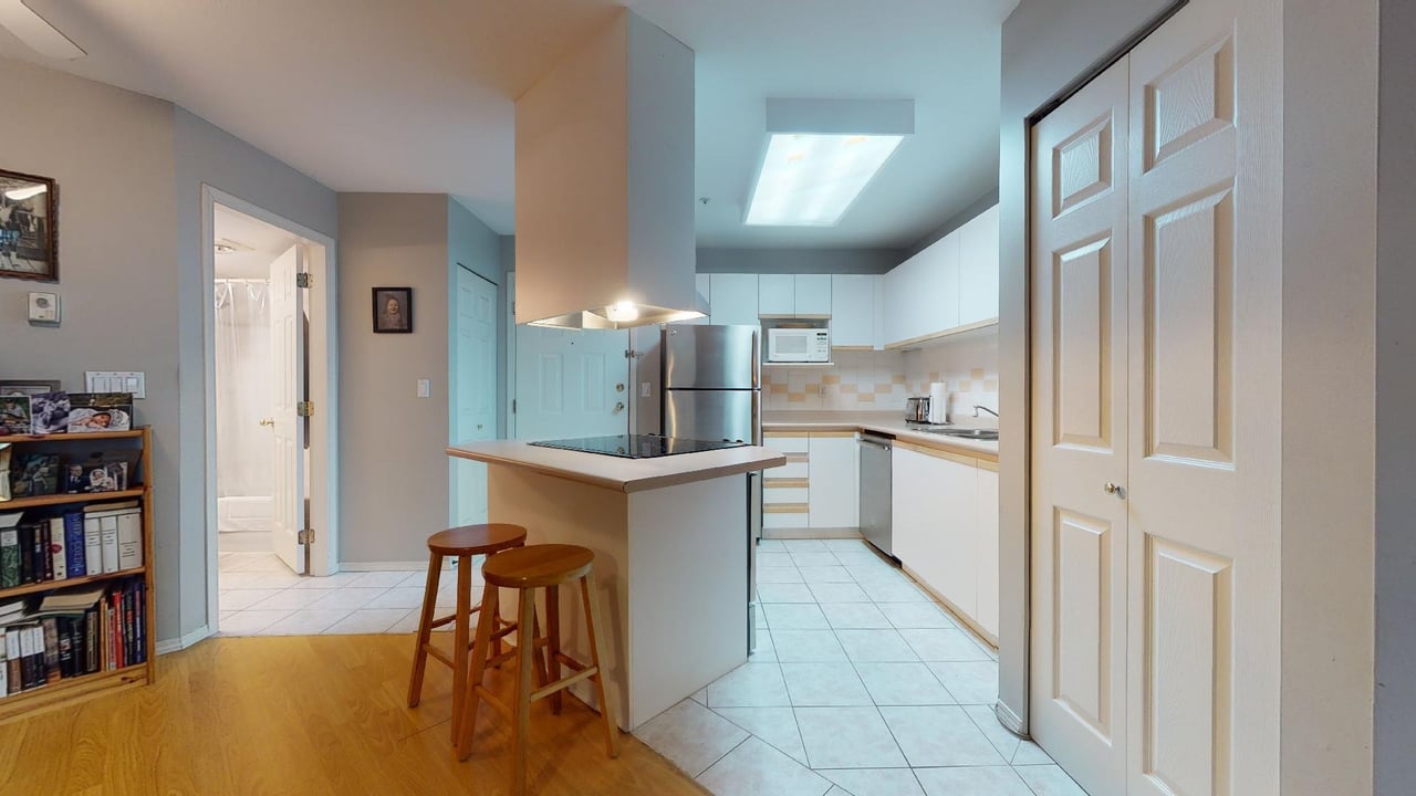 D109-40160 Willow Cres