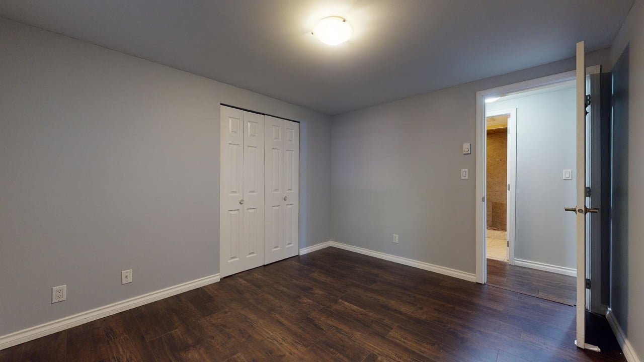 230-1830 Mamquam Rd