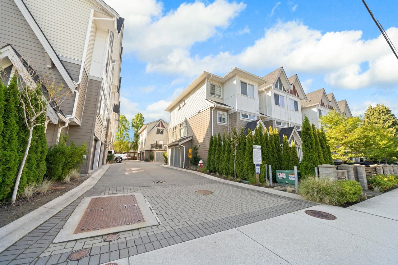 12-9728 Alberta Rd