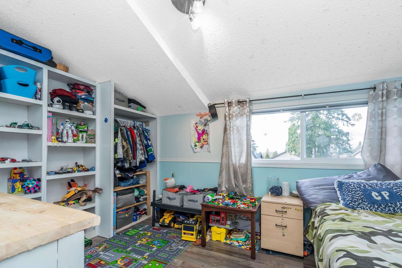 11044 Southridge Rd