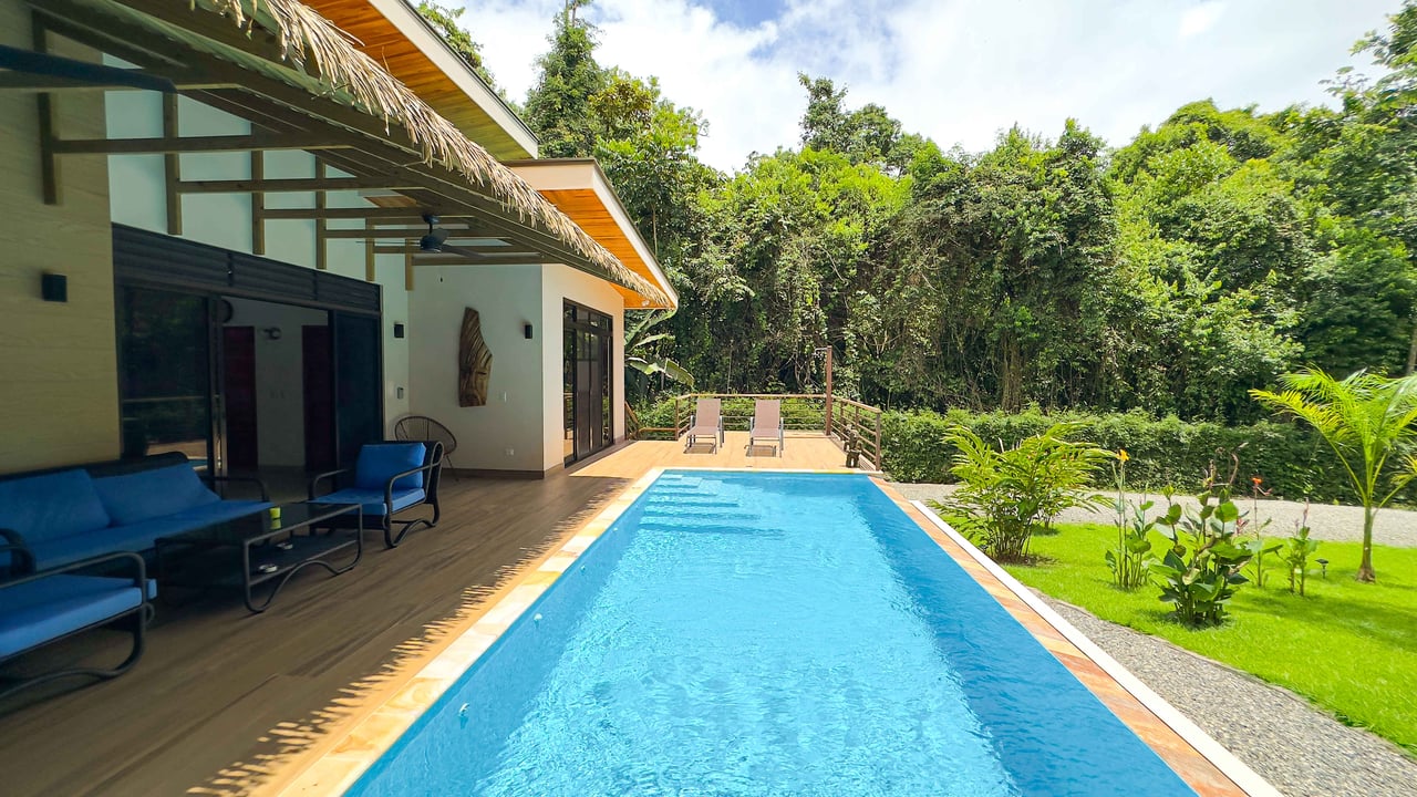 Casa La Paz: A Private Oasis of Luxury and Adventure in the Heart of Ojochal!