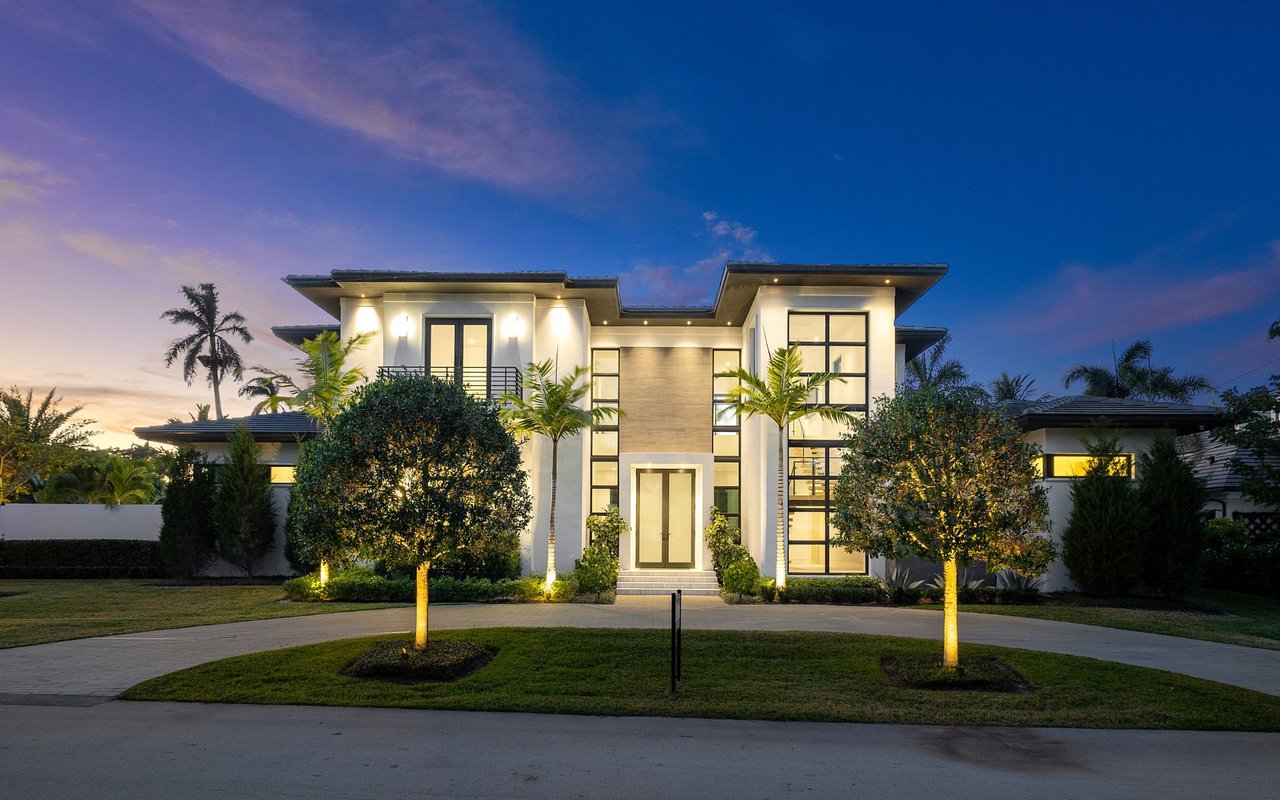 800 Seagate Dr
