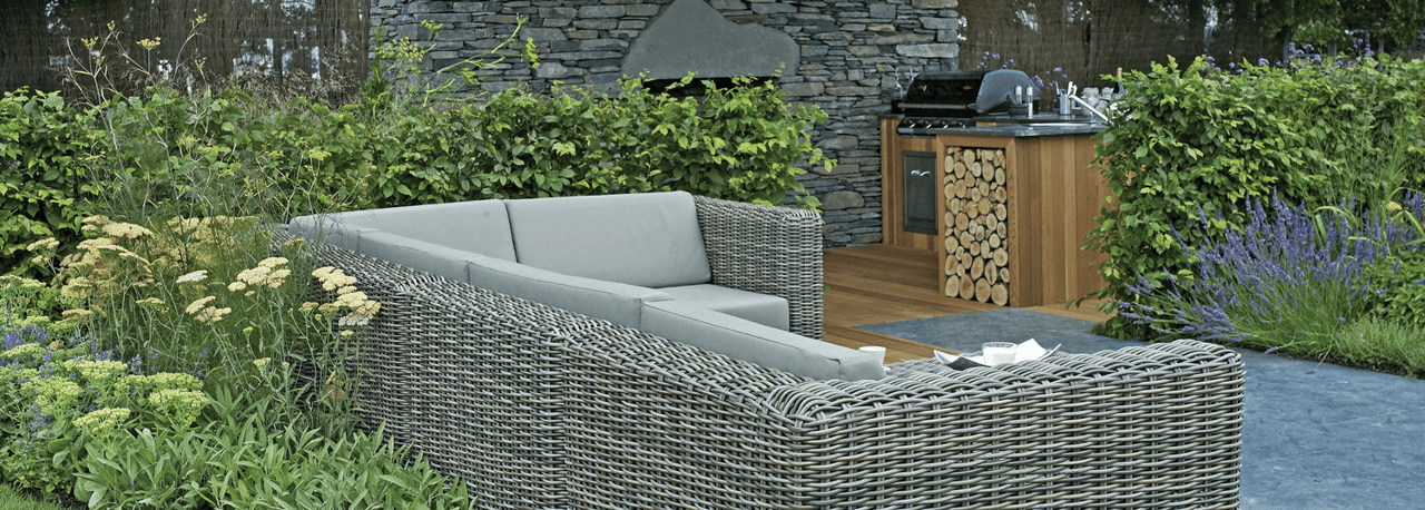 Outdoor Oasis | A Sense of Peace, Reflection, and Entertainment