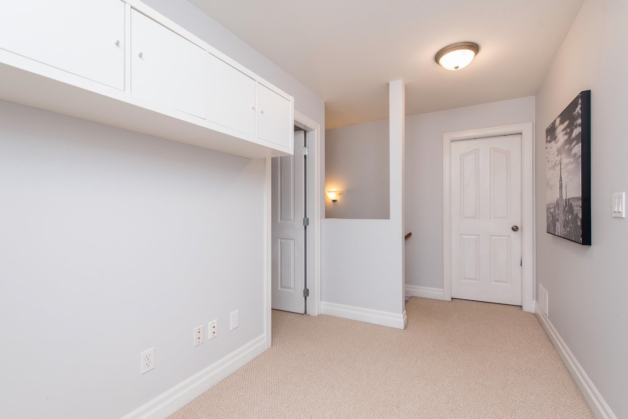 51-6449 Blackwood Ln