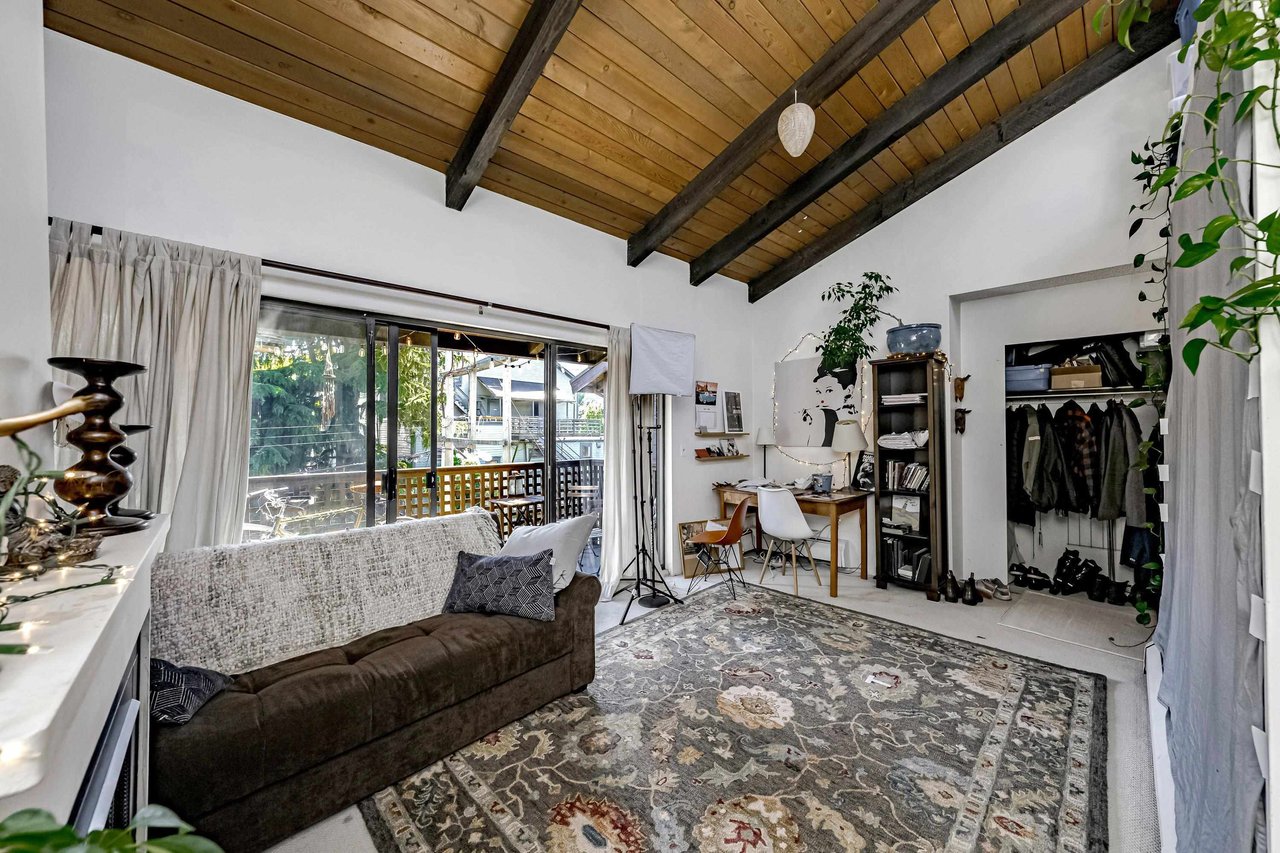 303-330 E 7th Avenue, Vancouver