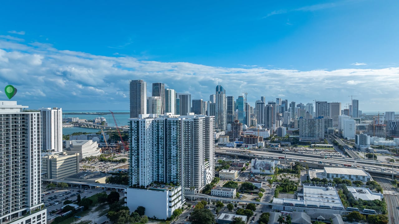 Luxury Reastaurant in Miami