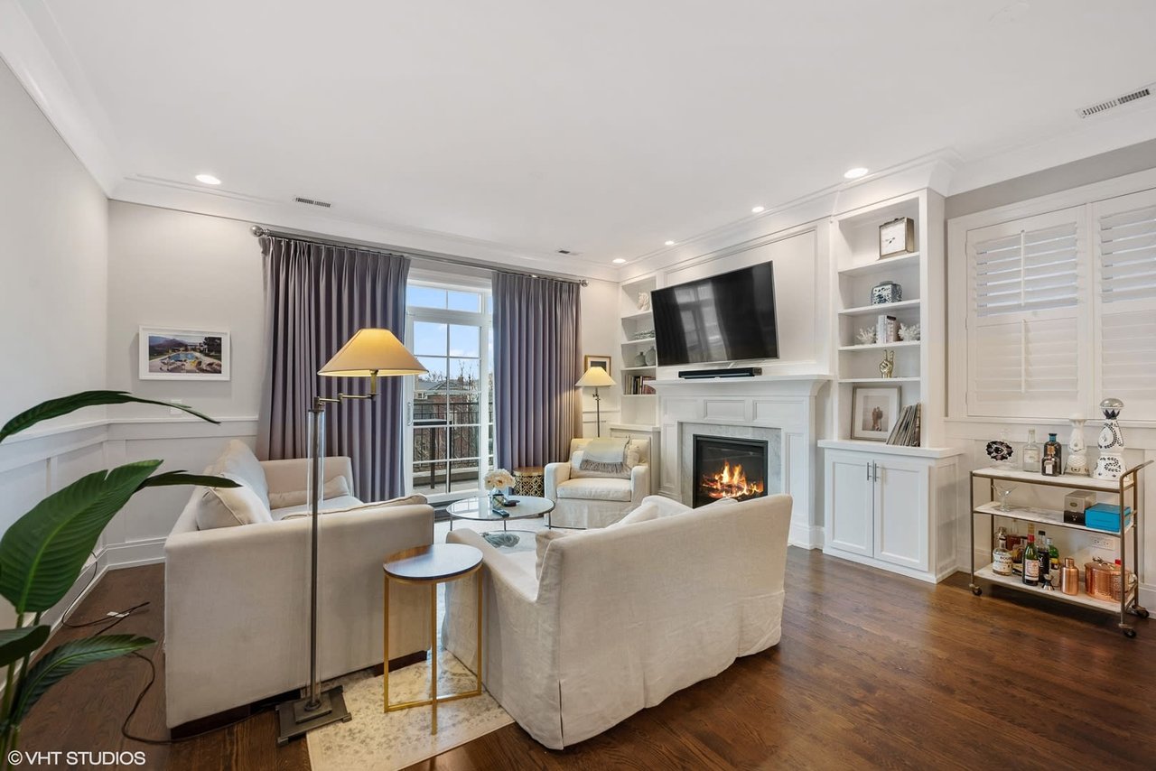 1020 W Diversey Parkway No. 3