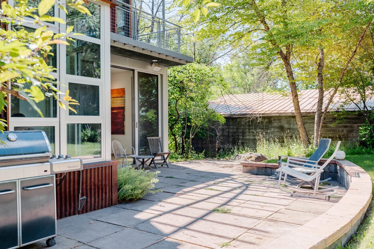 2945 3rd Street
