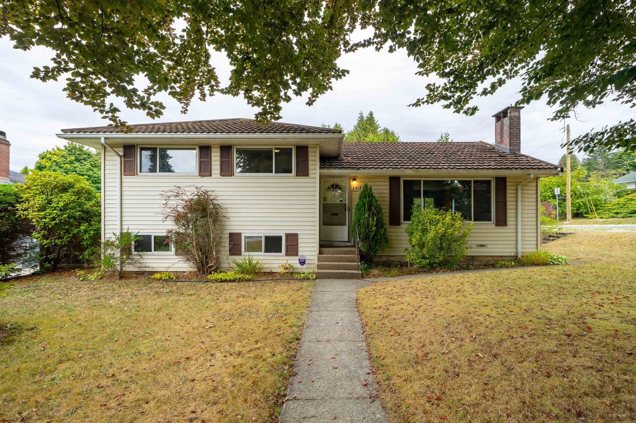 2915 Astor Dr