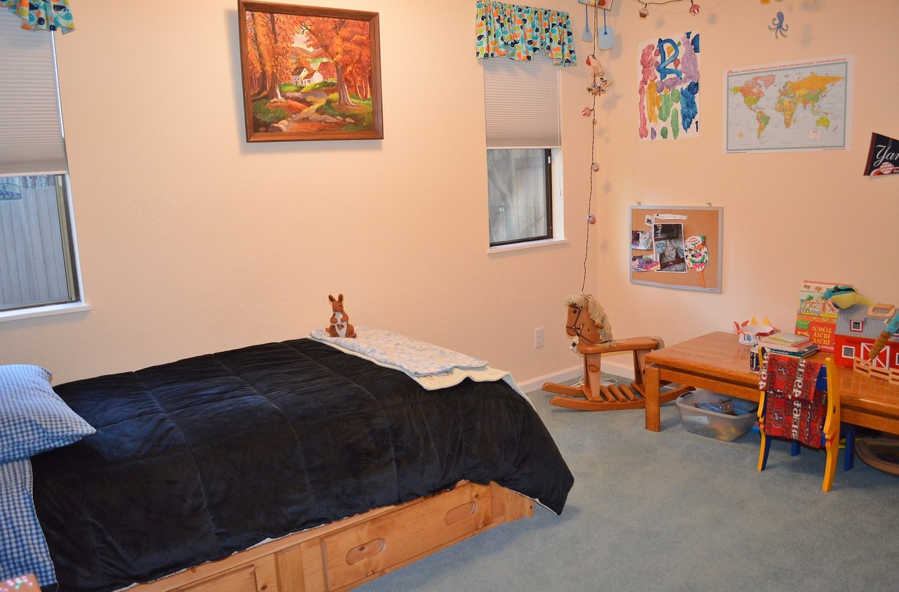 52 Piedmont Road, Larkspur