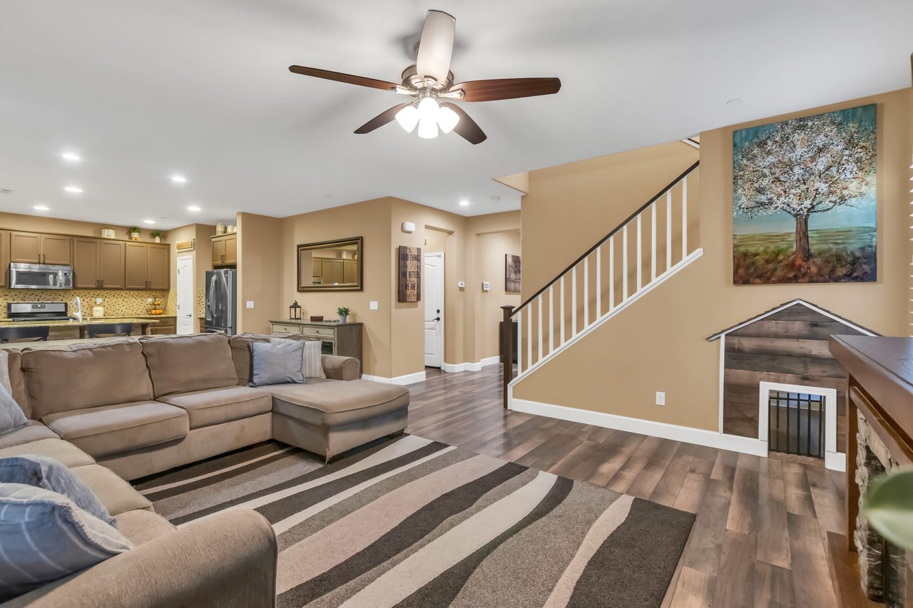 3123 Acorn Glen Way