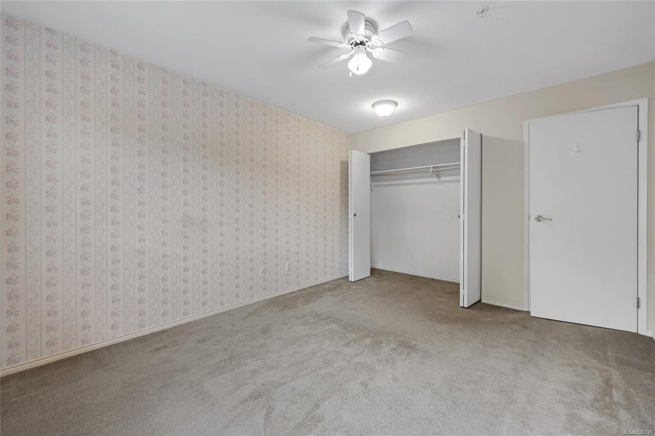209-651 Jolly Pl