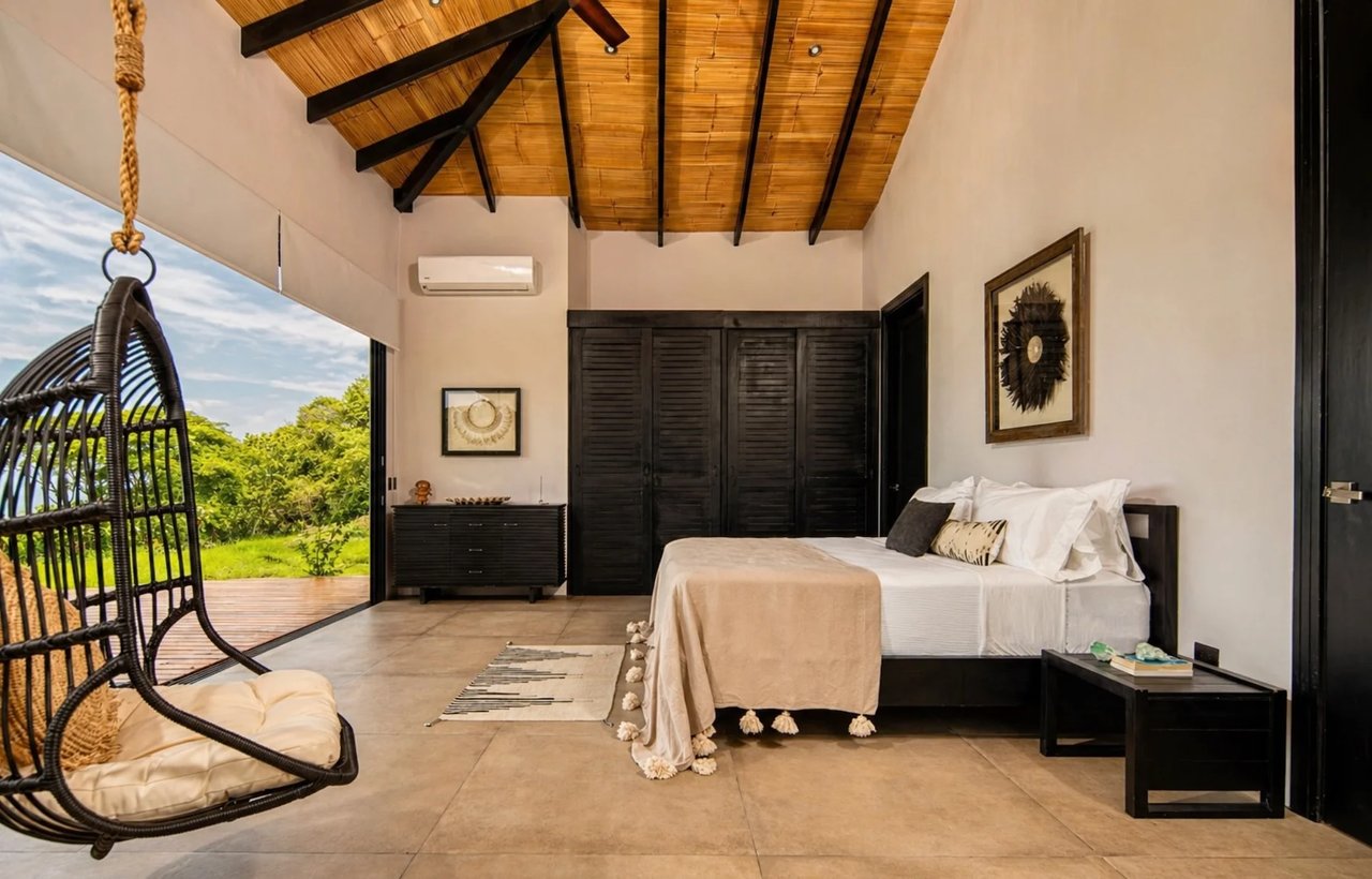 Balinese Tropical Ocean Villa, Santa Teresa, Puntarenas