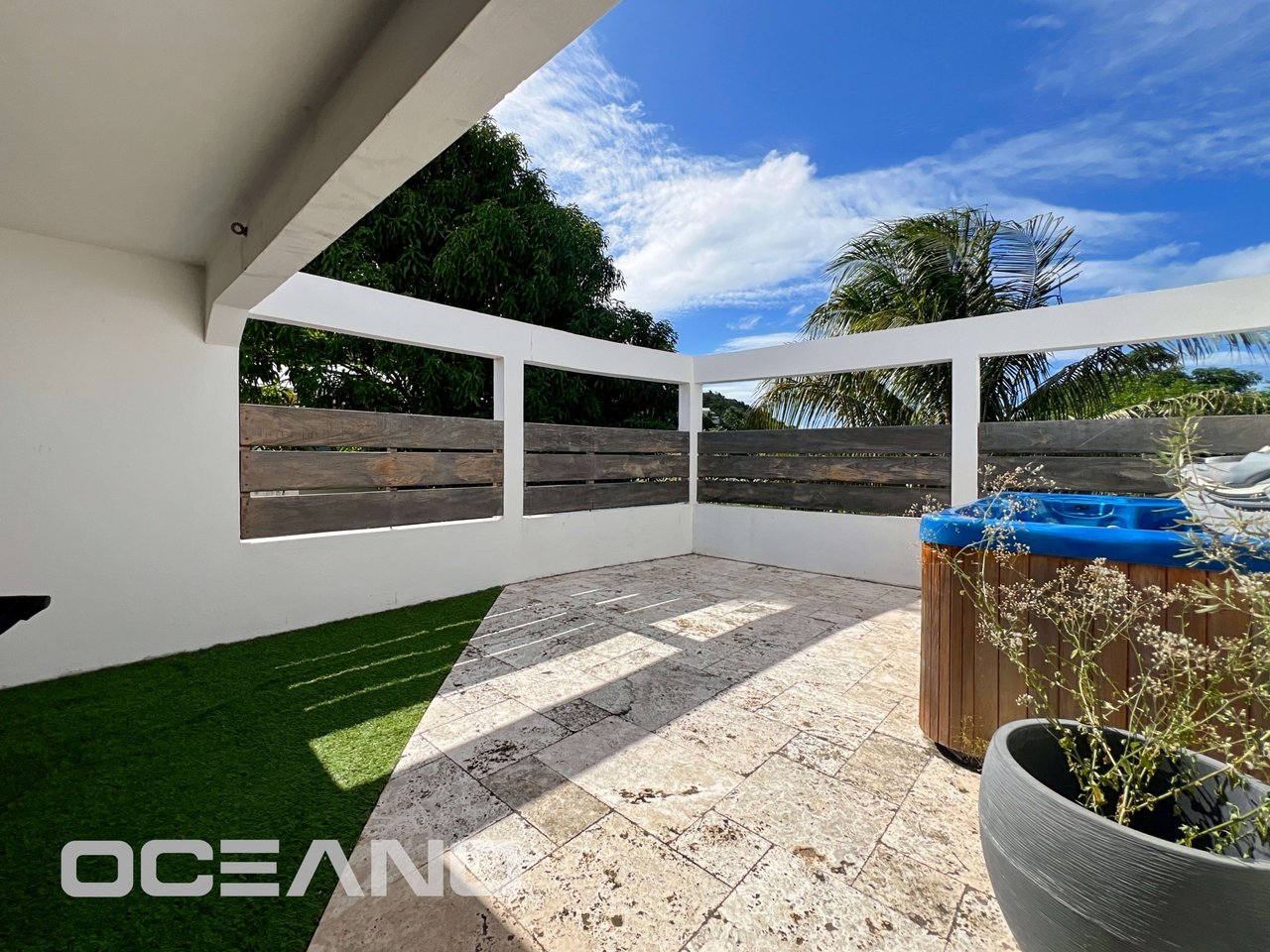 Magnificent Family Home in Colombier !