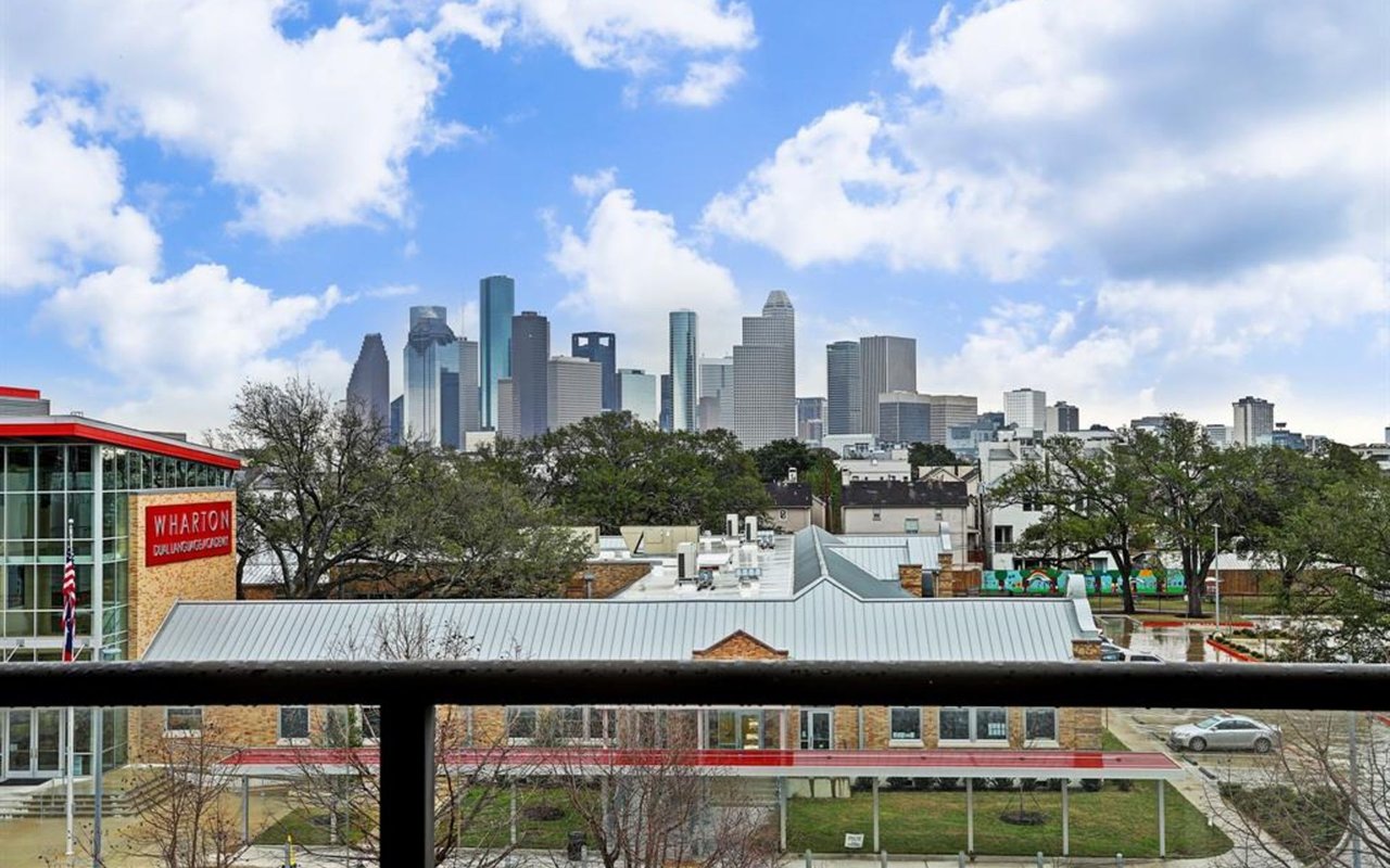 1419 Montrose Blvd #404