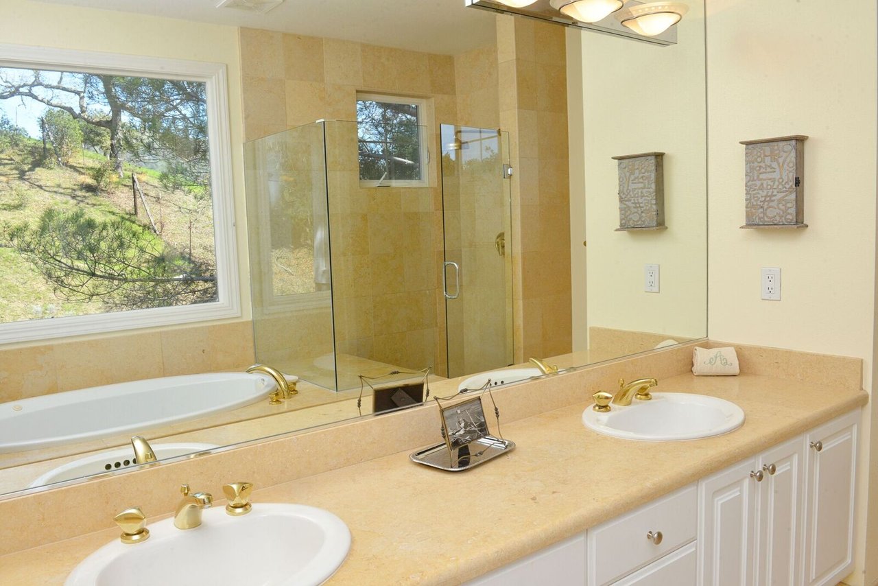 227 Van Tassel Court, San Anselmo