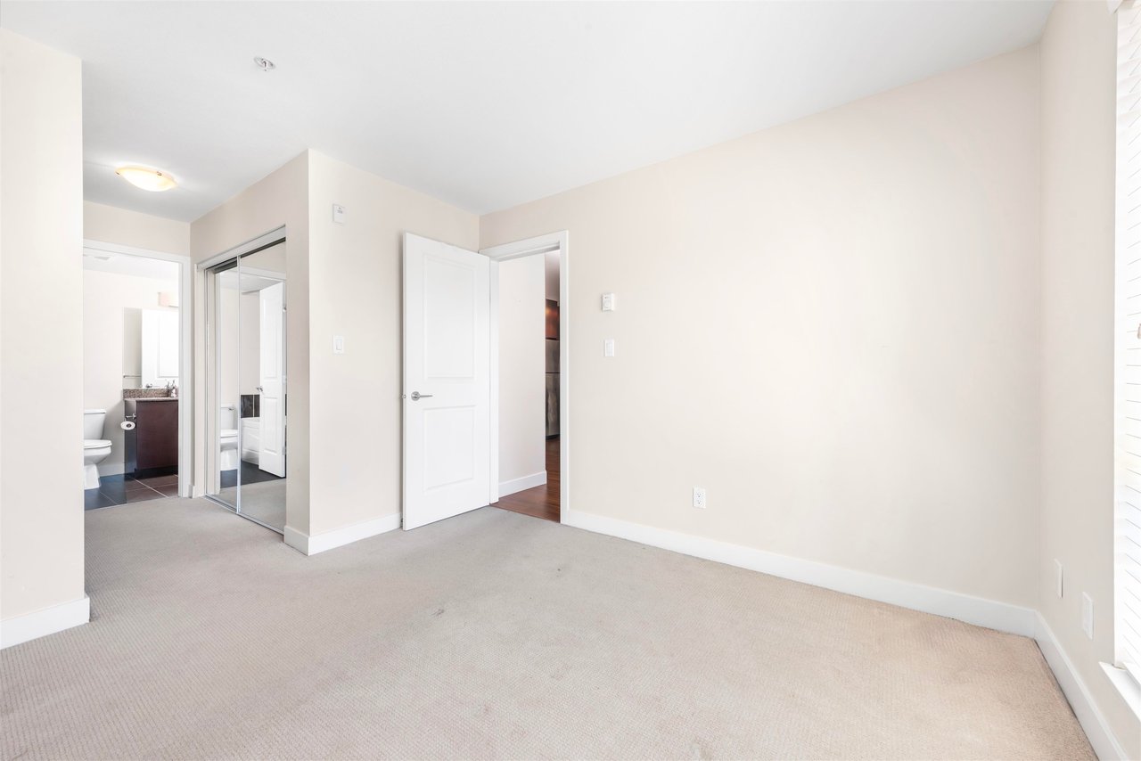 307-15795 Croydon Dr