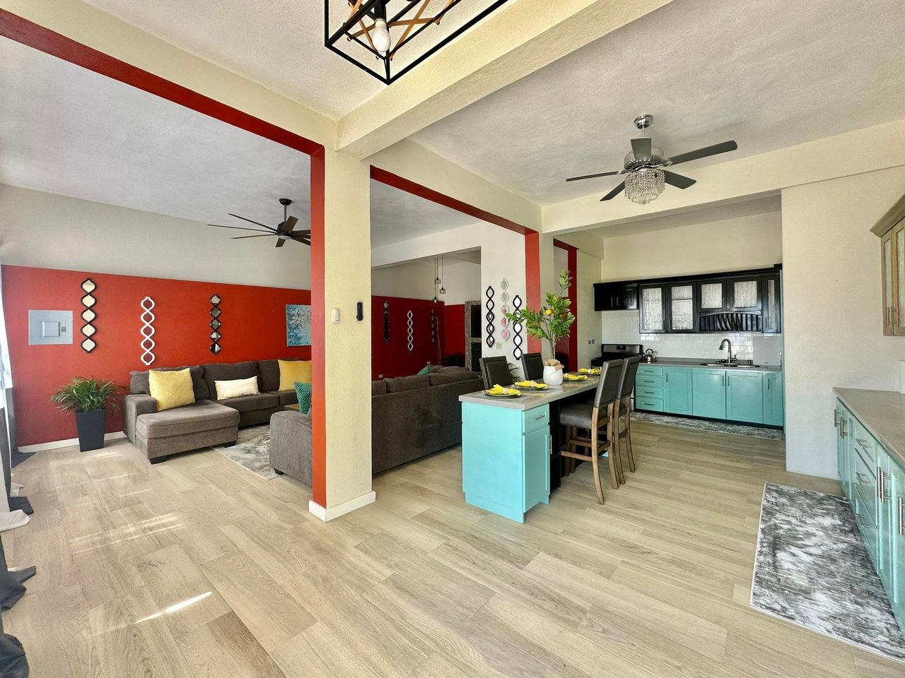 922 Brady Ghut 2 Bedroom Apartment