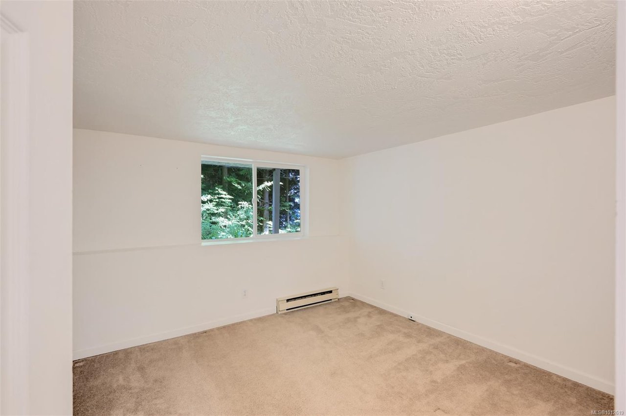 4955 Cordova Bay Rd