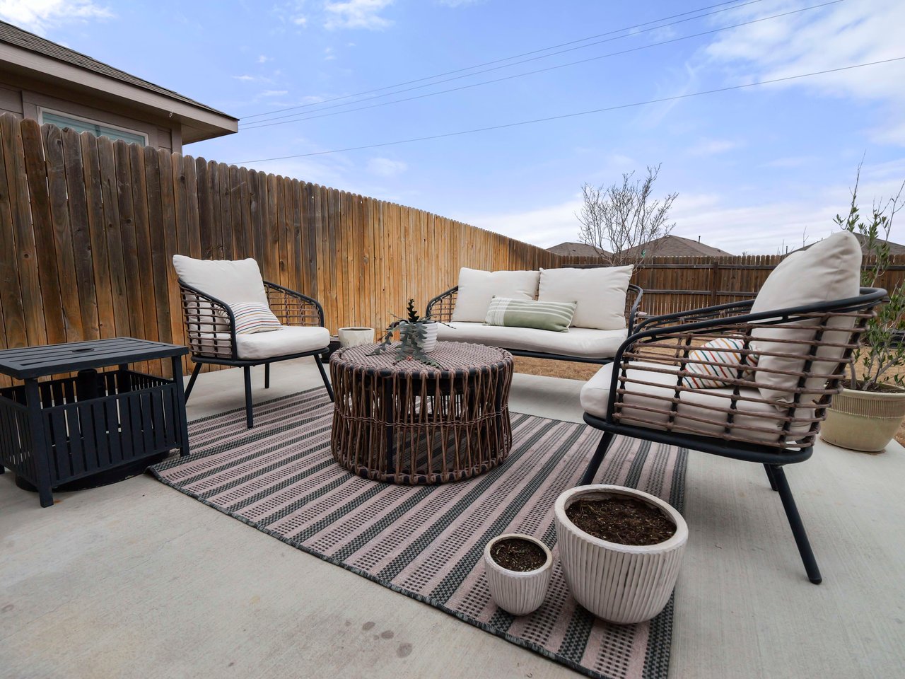 15004 Ben Davis DR