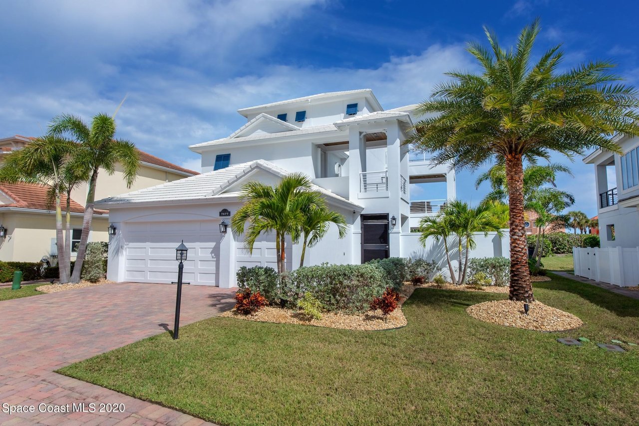 7677 Kiawah Way