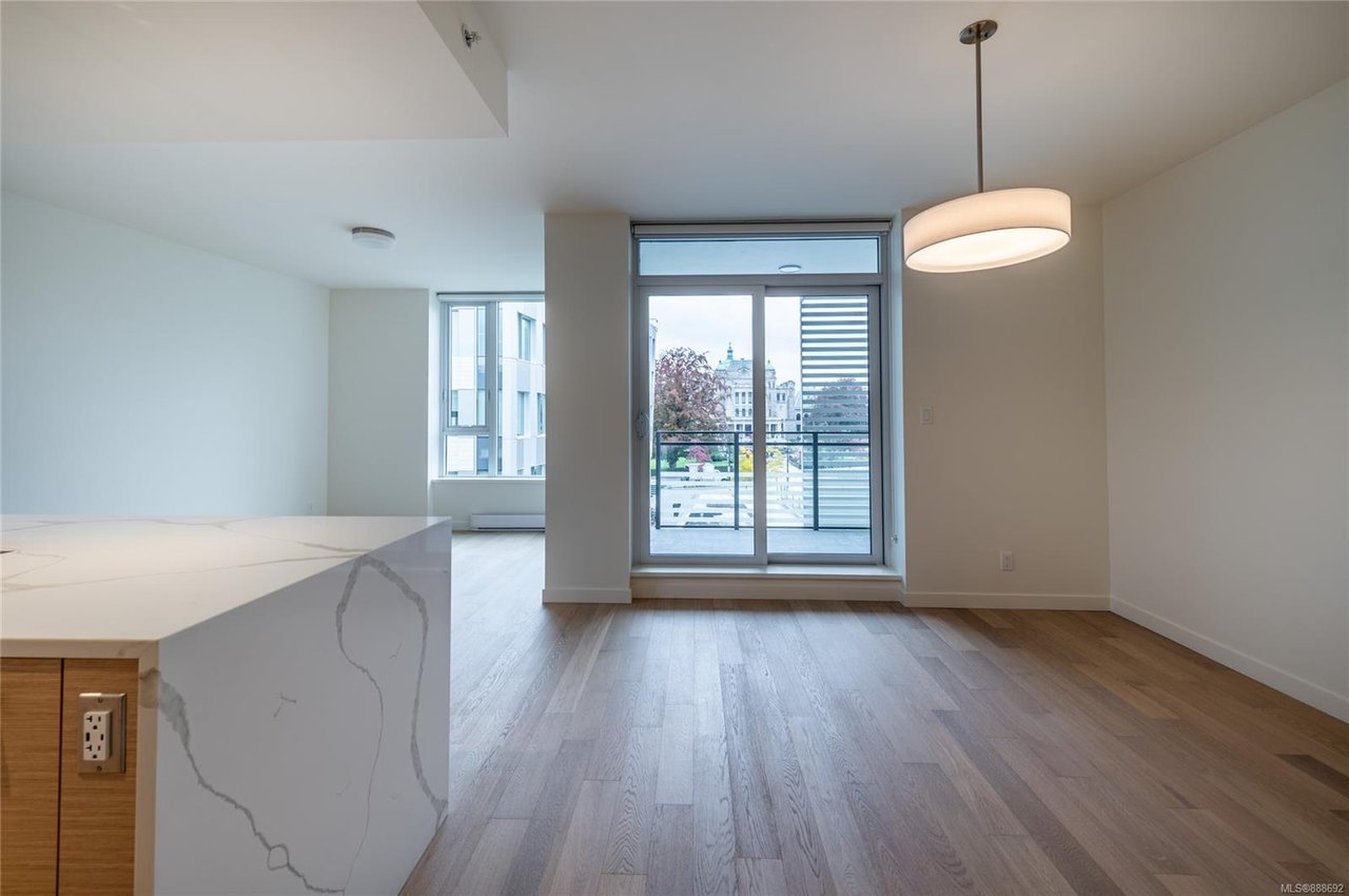 403-550 Michigan St