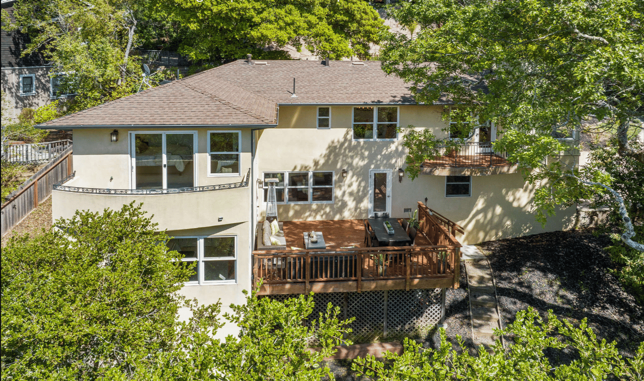  Luxury and Serenity Await: Explore the Enchanting 35 Corte Dorado, Greenbrae
