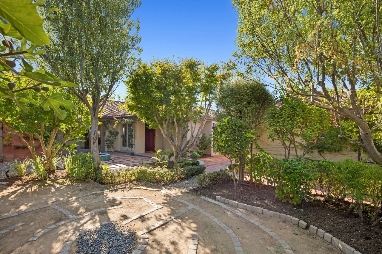 1209 Keel Drive