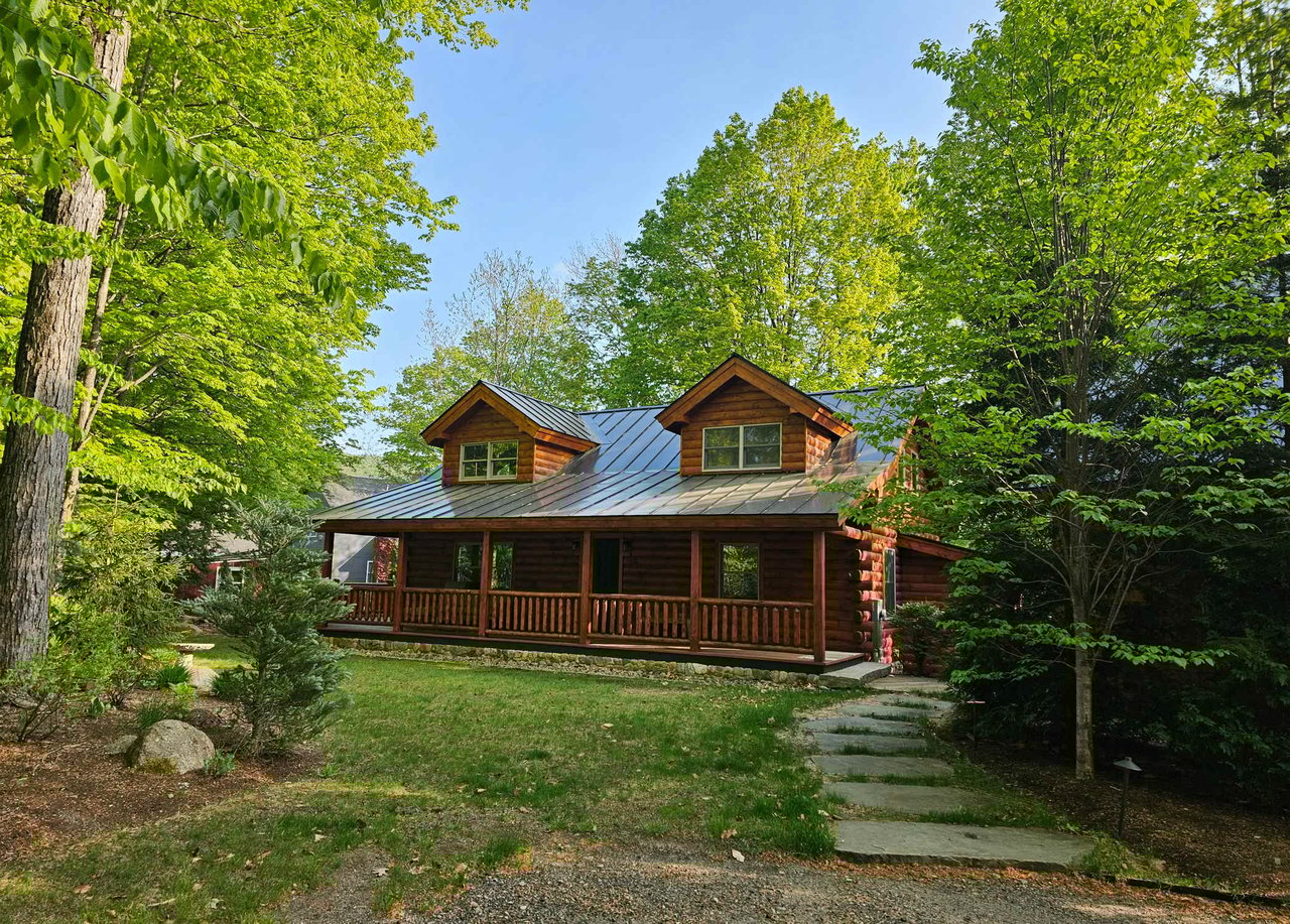 Single family log home ski season rental