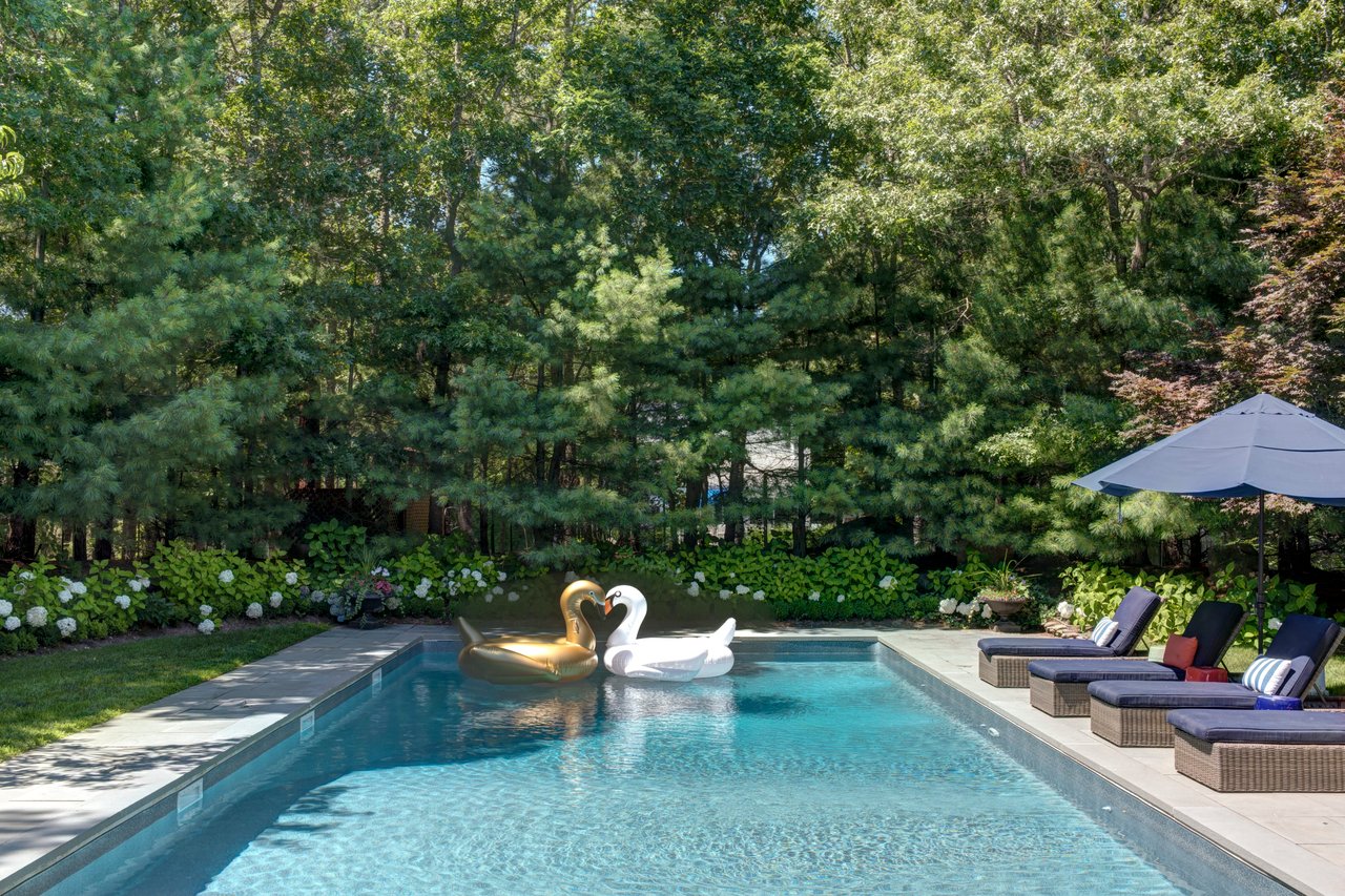 Impeccable East Hampton Getaway