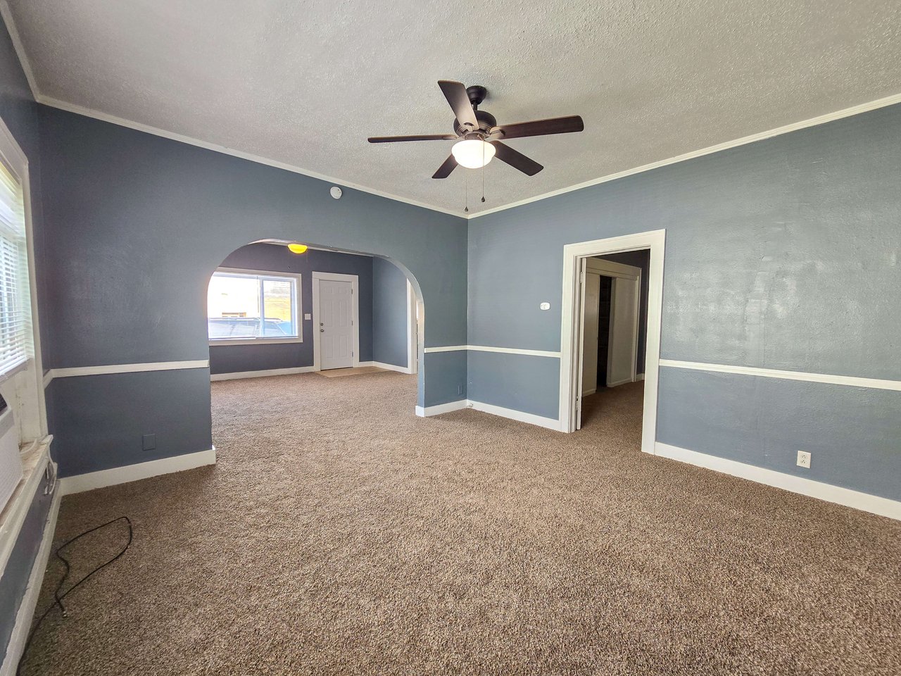 810 N Kickapoo