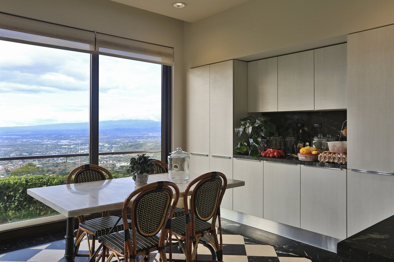 Designer Garden Level Condo, Santa Ana, San Jose